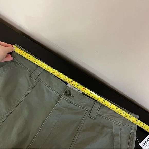 NWT Old Navy High Rise Barrel Leg Jean - Plus Size Clothing - Picture 15 of 15